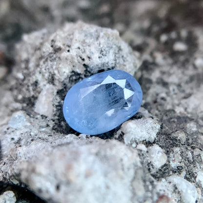 Natürlicher blauer Saphir – 4,00 Karat/4,44 Ratti