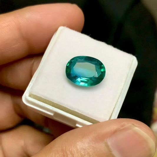 Natural Emerald - 3.88 carat/4.30 Ratti