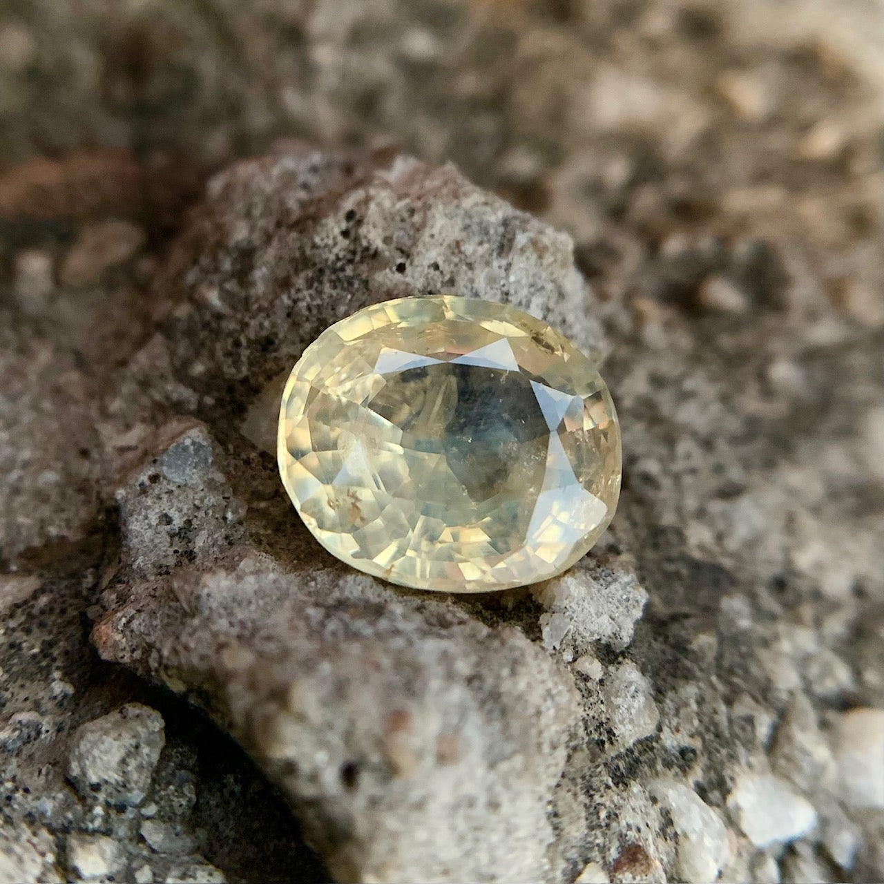 Natural Ceylon Sapphire - 7.53 Carat/8.36 Ratti