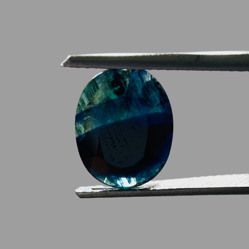 Natural Teal Sapphire - 4.30 Carats/4.80 Ratti