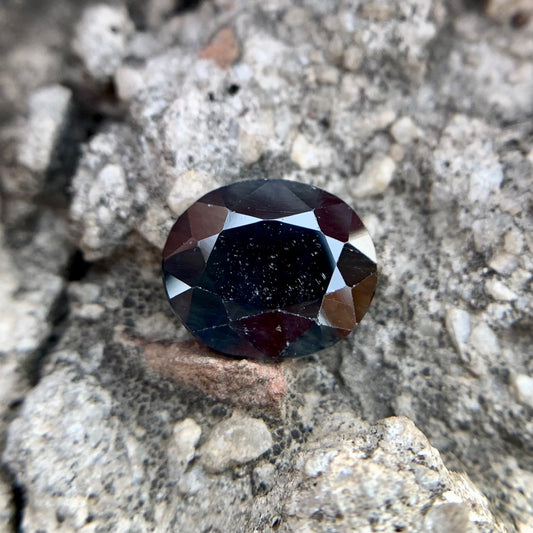 Natural Teal Sapphire - 5.45 Carats/6.05 Ratti