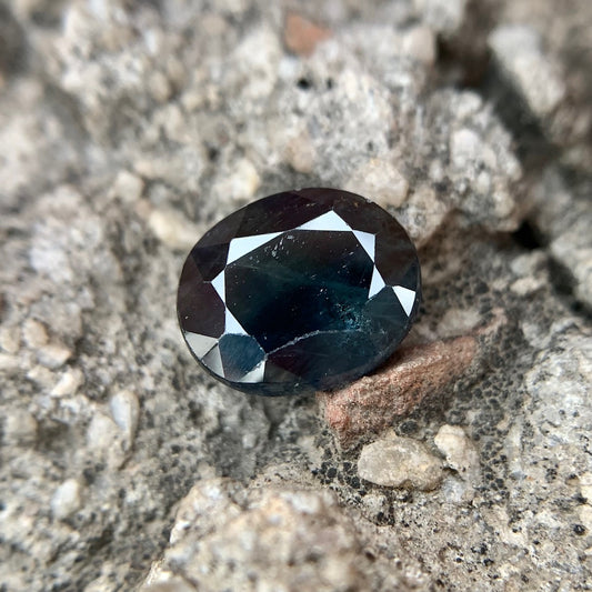 Natural Teal Sapphire - 6.50 Carats/7.22 Ratti