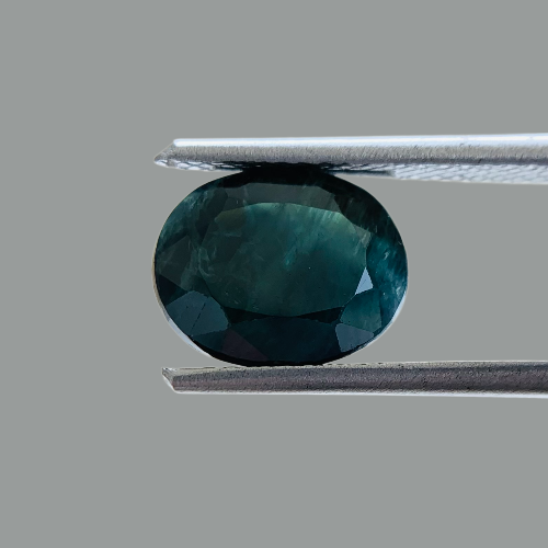 Natural Teal Sapphire - 4.25 Carats/4.72 Ratti