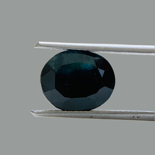 Natural Teal Sapphire - 6.40 Carats/7.10 Ratti