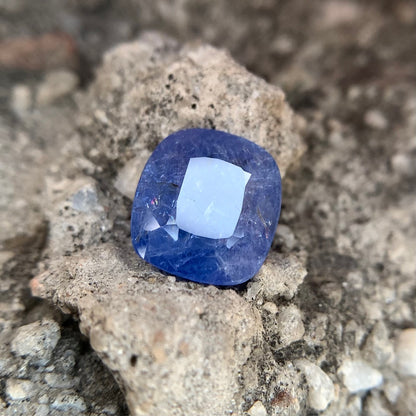 Natürlicher blauer Saphir – 6,78 Karat/7,53 Ratti