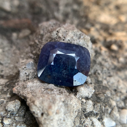 Natürlicher blauer Saphir – 6,28 Karat/6,97 Ratti