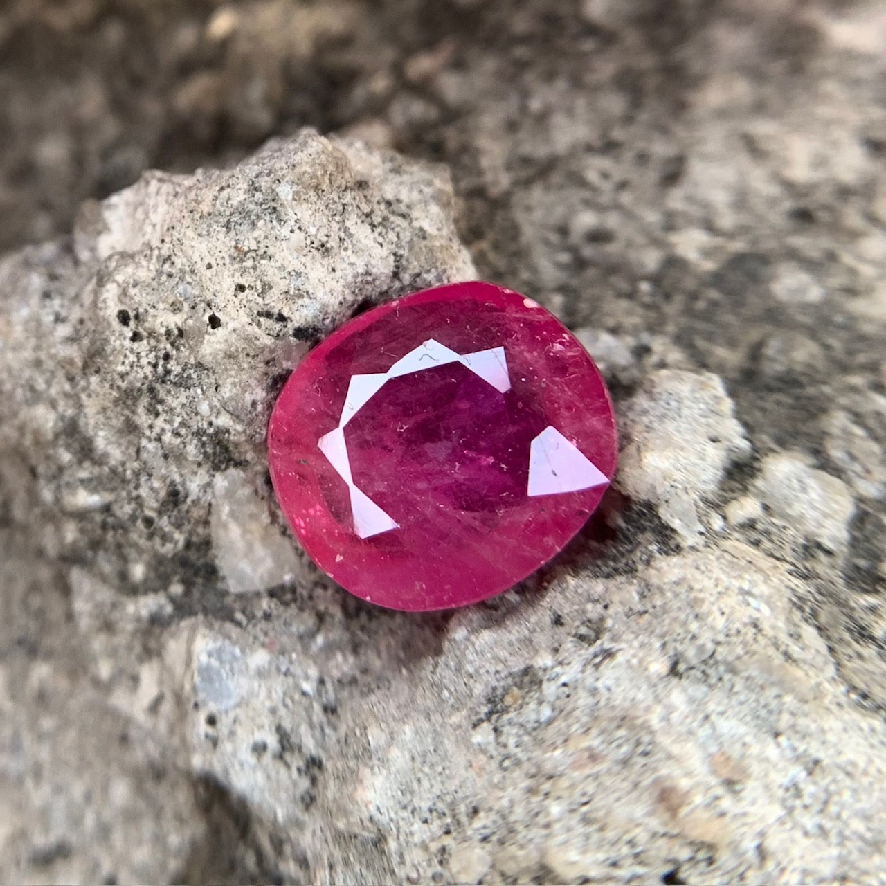 Natural Ruby - 4.80 Carats/5.33 Ratti