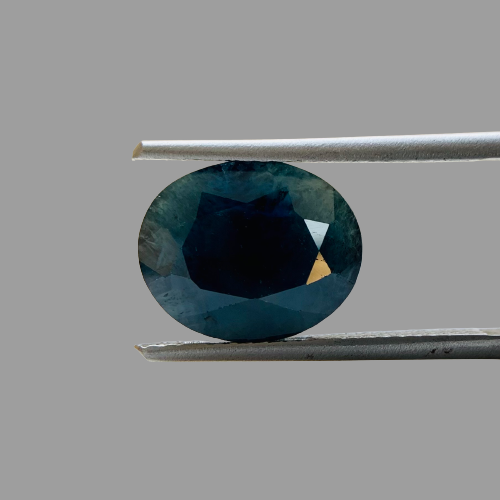 Natural Teal Sapphire - 5.05 Carats/5.60 Ratti