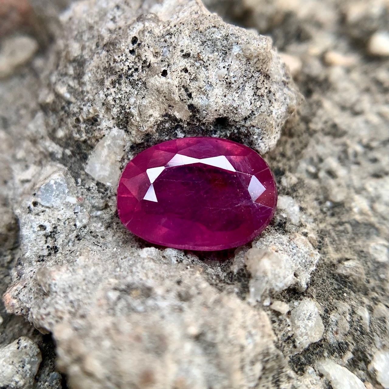 Natural Ruby - 3.45 Carats/3.83 Ratti