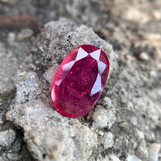 Natural Ruby - 4.35 Carats/4.83 Ratti