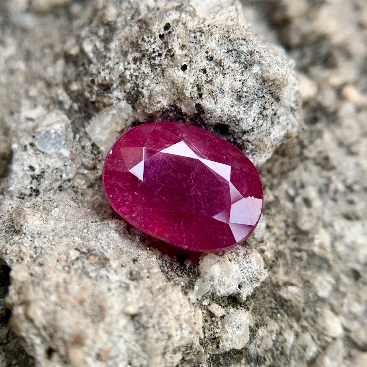 Natural Ruby - 5.50 Carats/6.10 Ratti