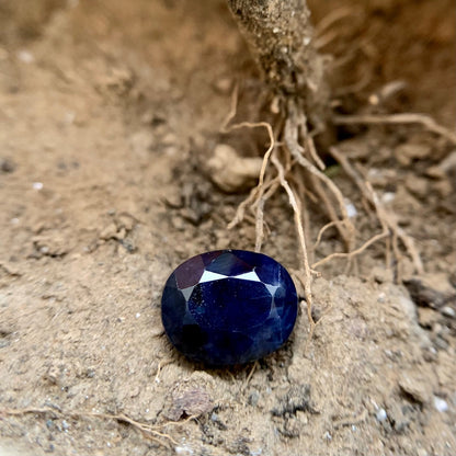 Natürlicher blauer Saphir – 5,90 Karat/6,55 Ratti