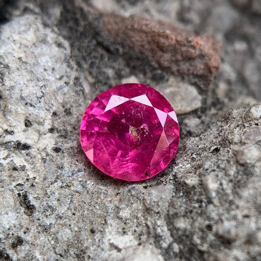 Natural Ruby - 1.10 Carats/1.22 Ratti