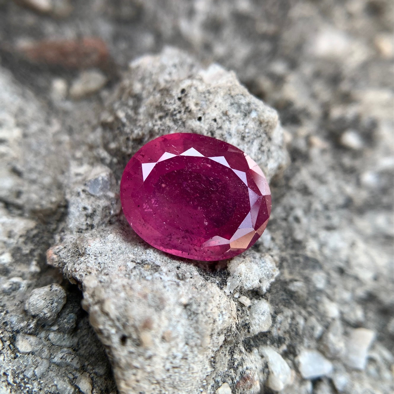 Natural Ruby - 8.15 Carats/9.05 Ratti