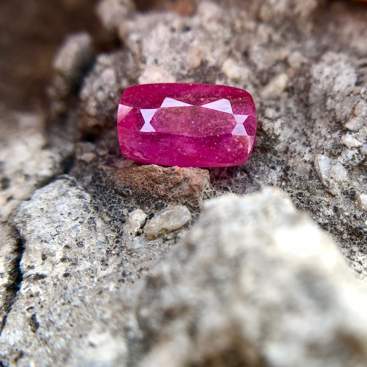 Natural Ruby - 5.50 Carats/6.11 Ratti