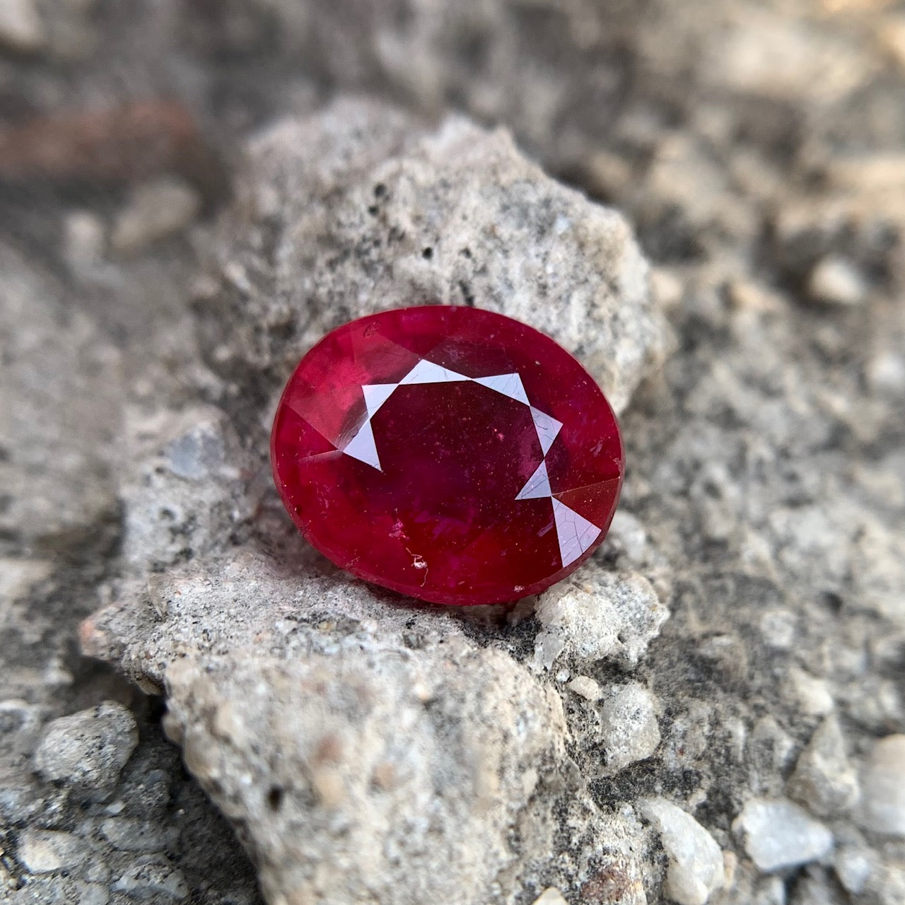 Natural Ruby - 7.30 Carats/8.10 Ratti