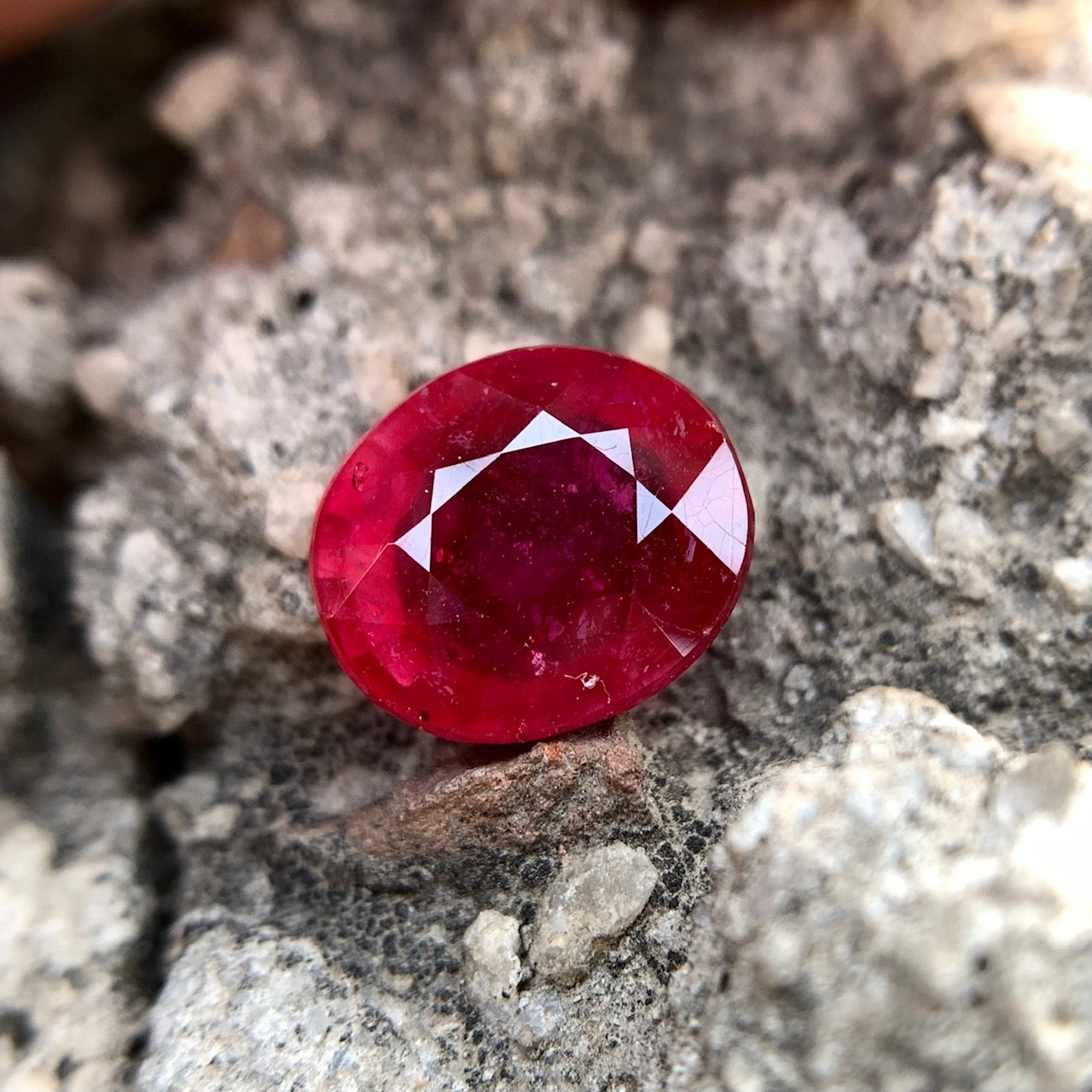 Natural Ruby - 7.30 Carats/8.10 Ratti