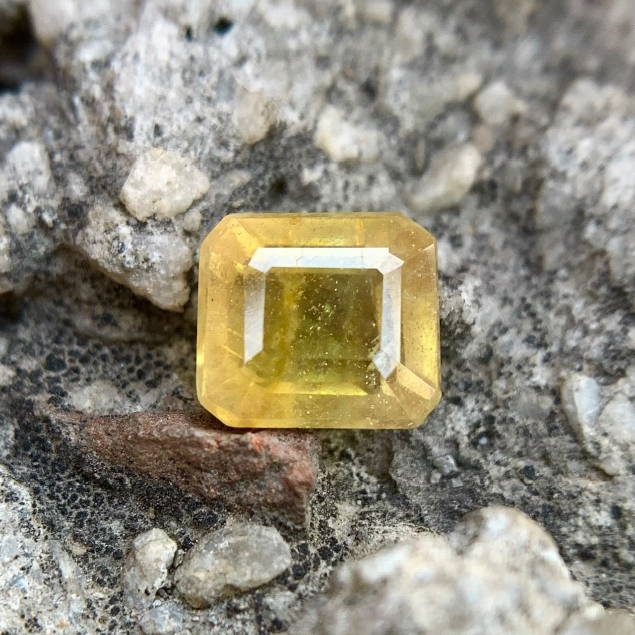 Natural Yellow Sapphire - 4.25 Carat