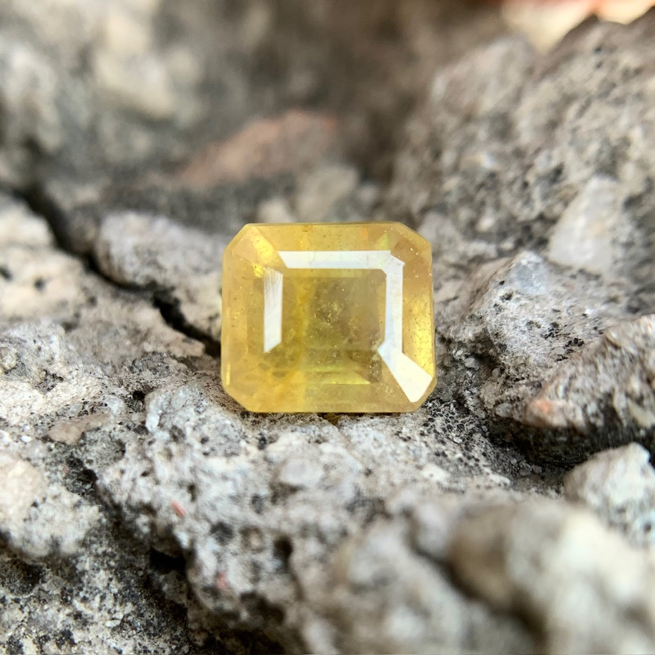 Natural Yellow Sapphire - 4.25 Carat