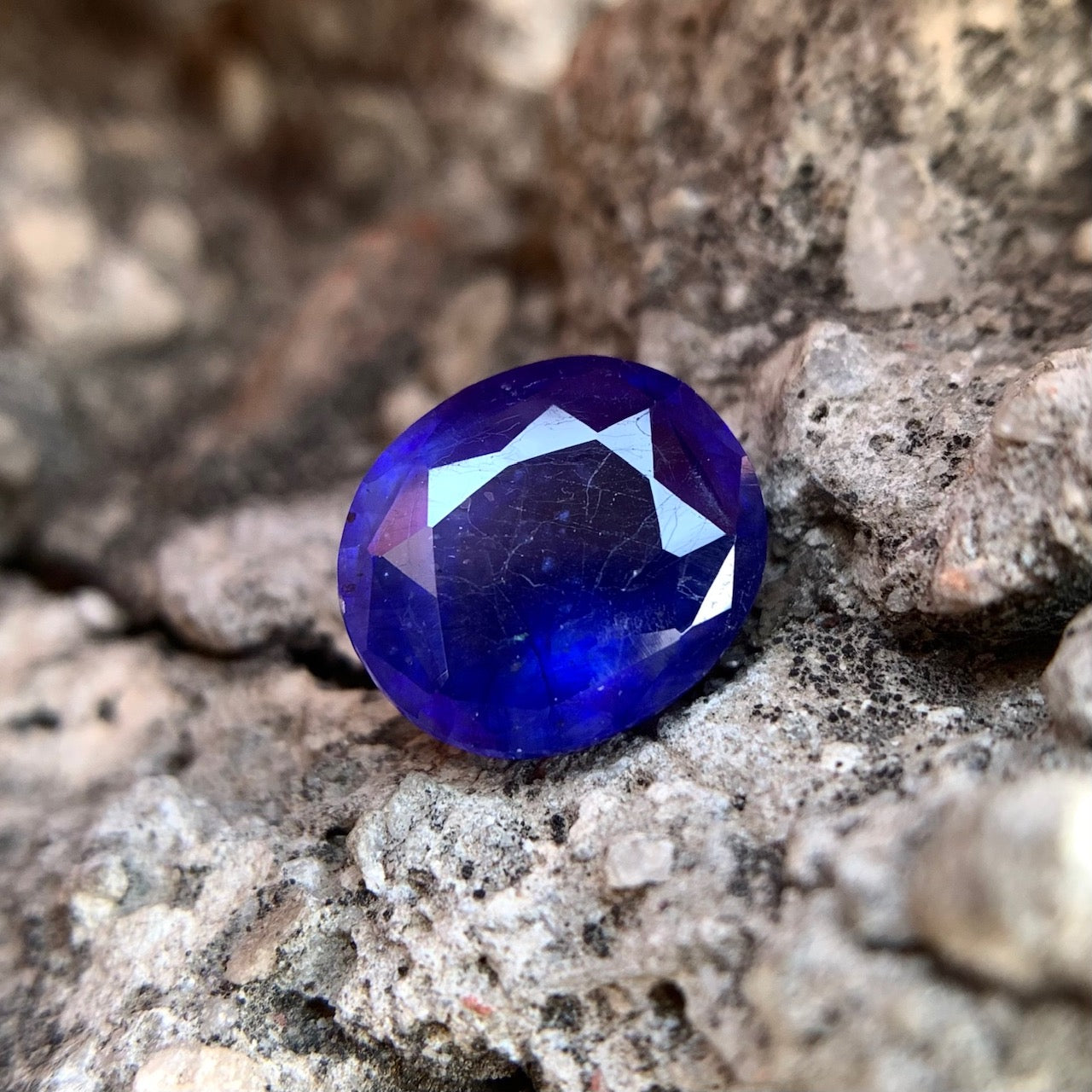 Natural Blue Sapphire - 4.85 Carats/5.38 Ratti