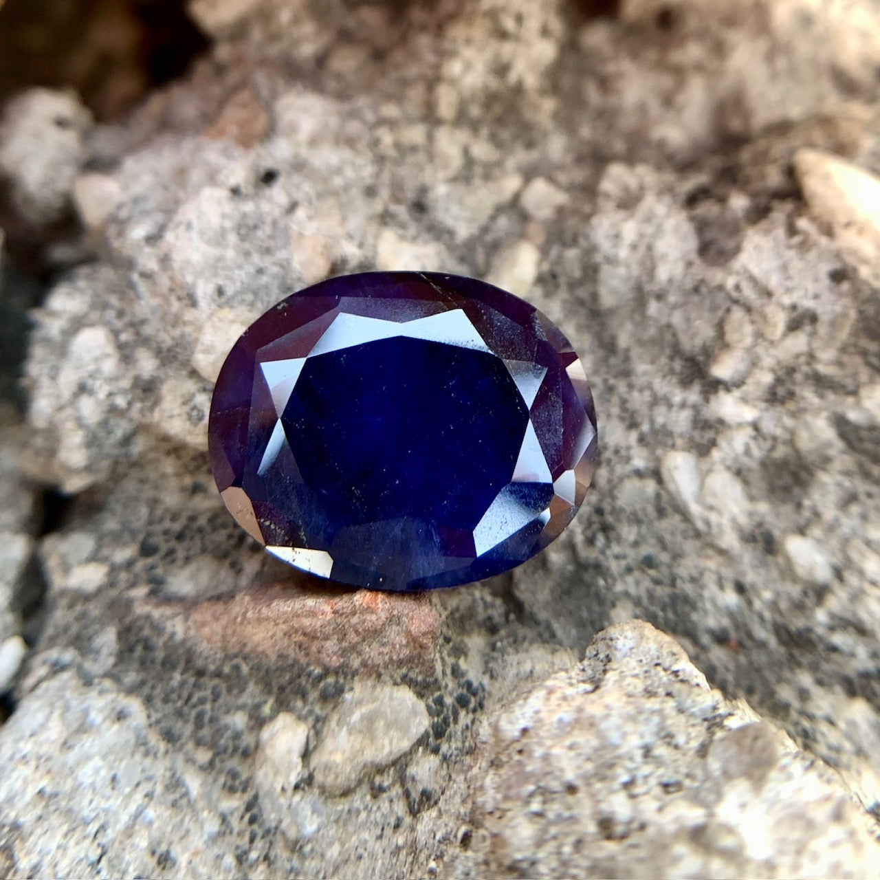 Natural Blue Sapphire - 6.70 Carats/7.44 Ratti