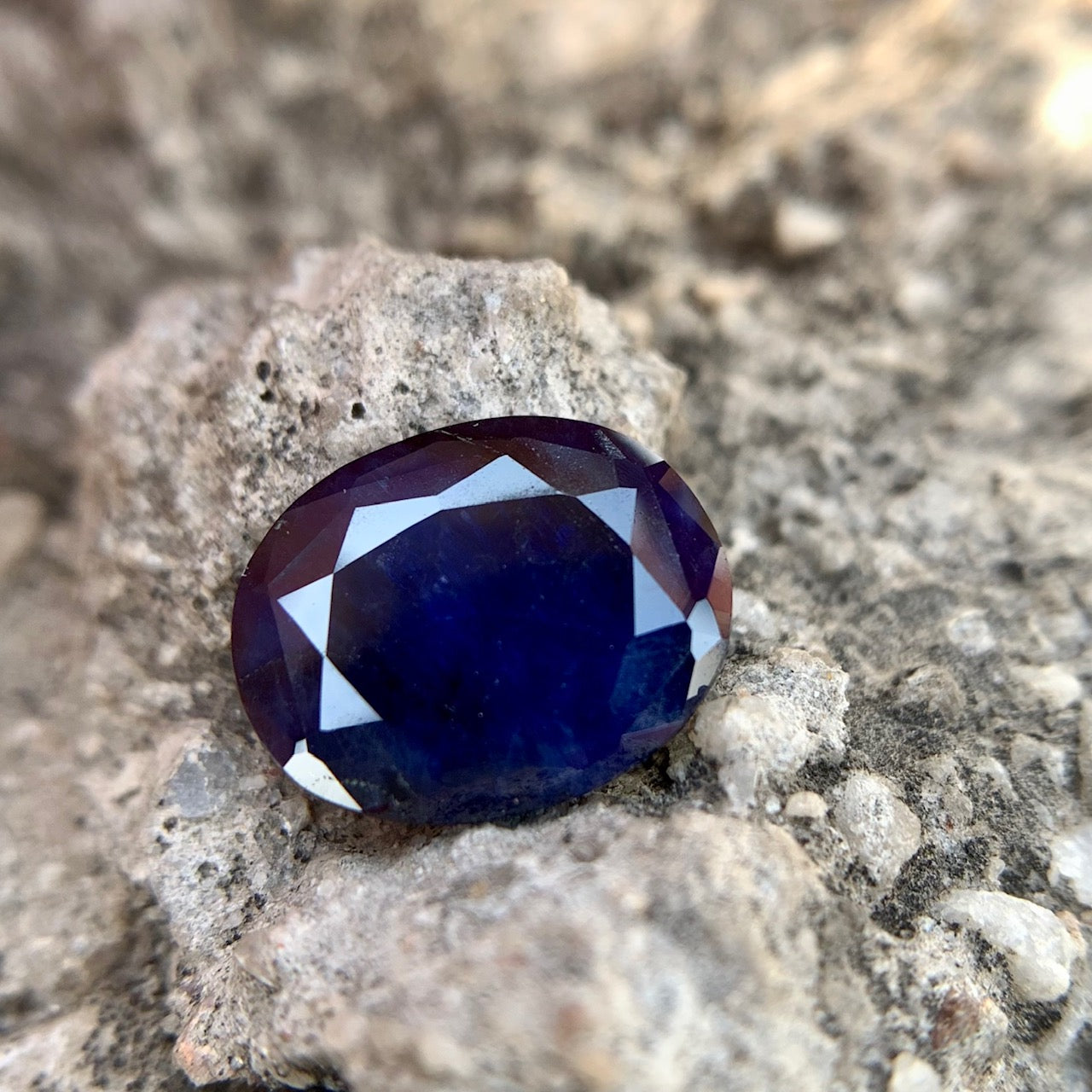 Natural Blue Sapphire - 6.70 Carats/7.44 Ratti