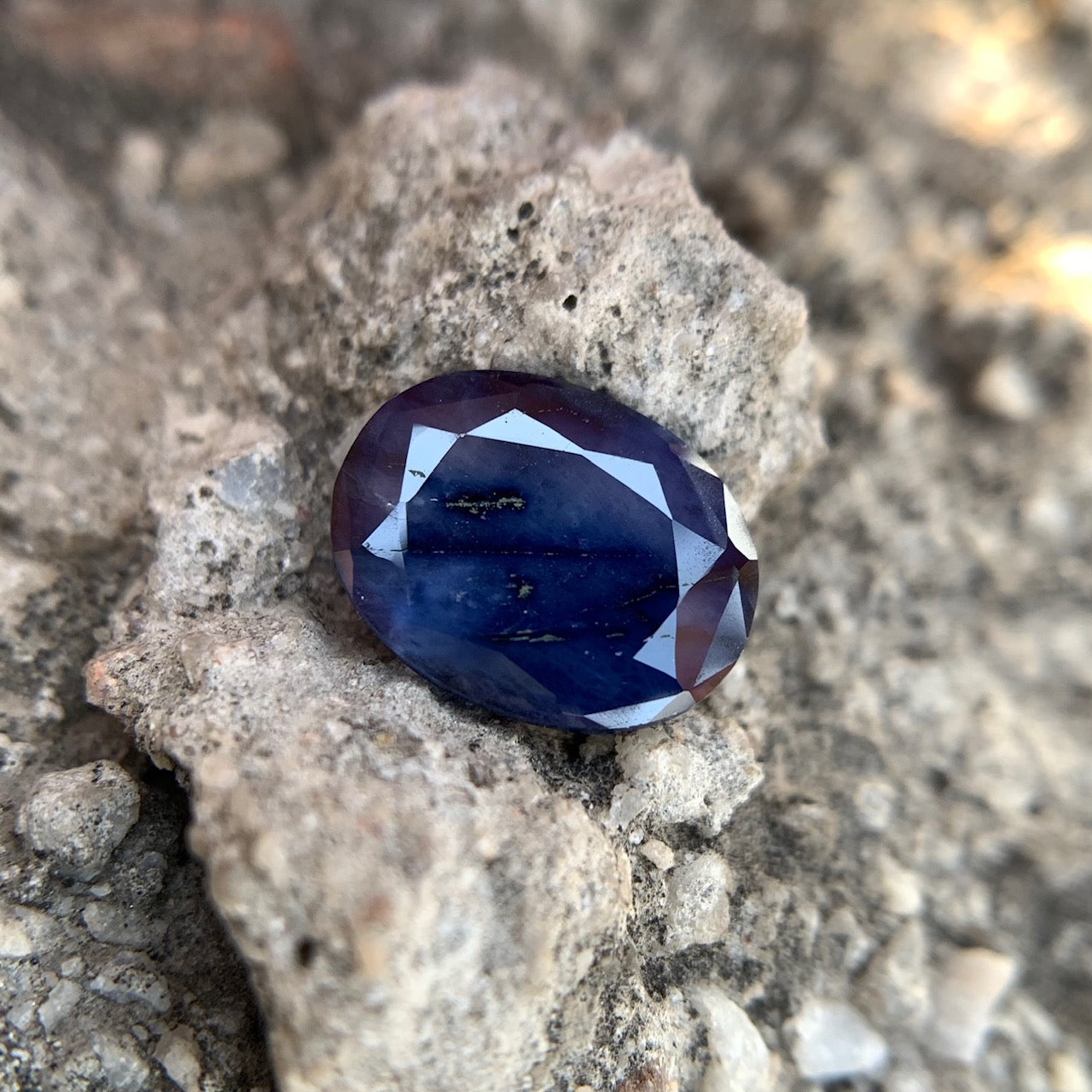 Natural Blue Sapphire - 6.00 Carats/6.66 Ratti