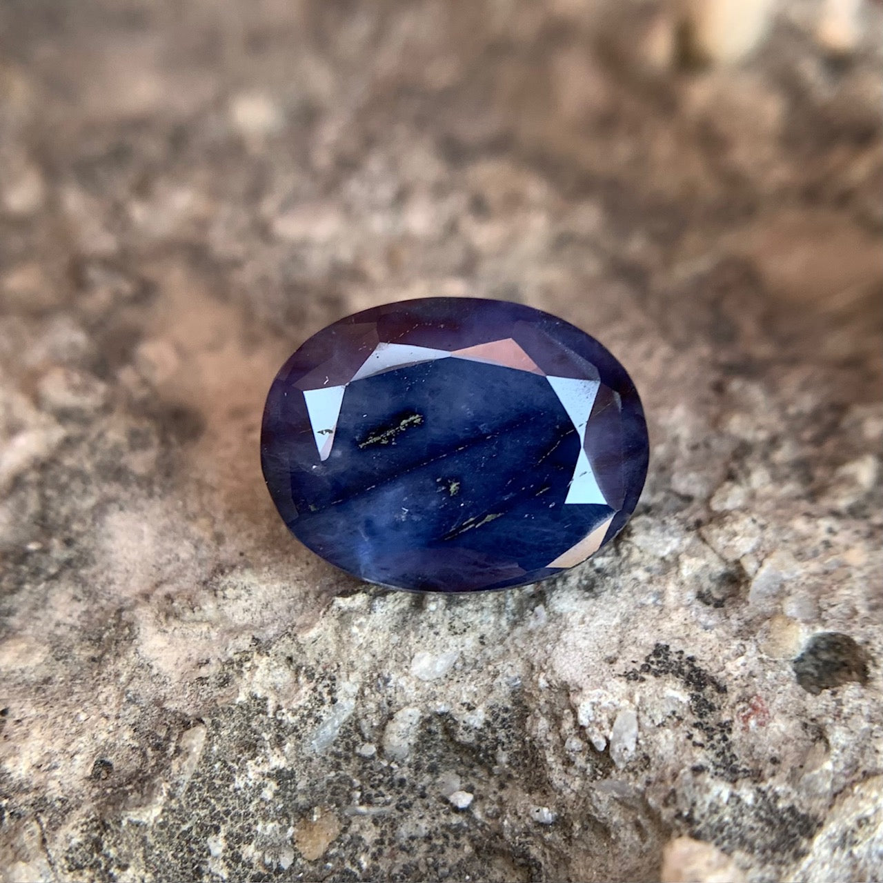 Natural Blue Sapphire - 6.00 Carats/6.66 Ratti