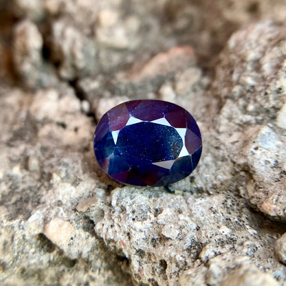 Natürlicher blauer Saphir – 5,90 Karat/6,55 Ratti