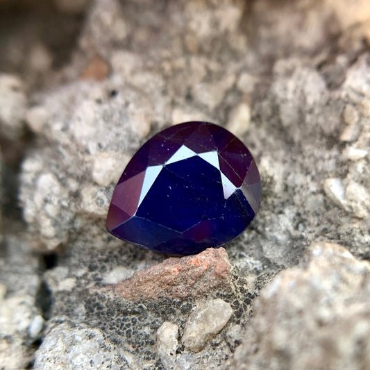 Natural Blue Sapphire - 3.75 Carats/4.16 Ratti