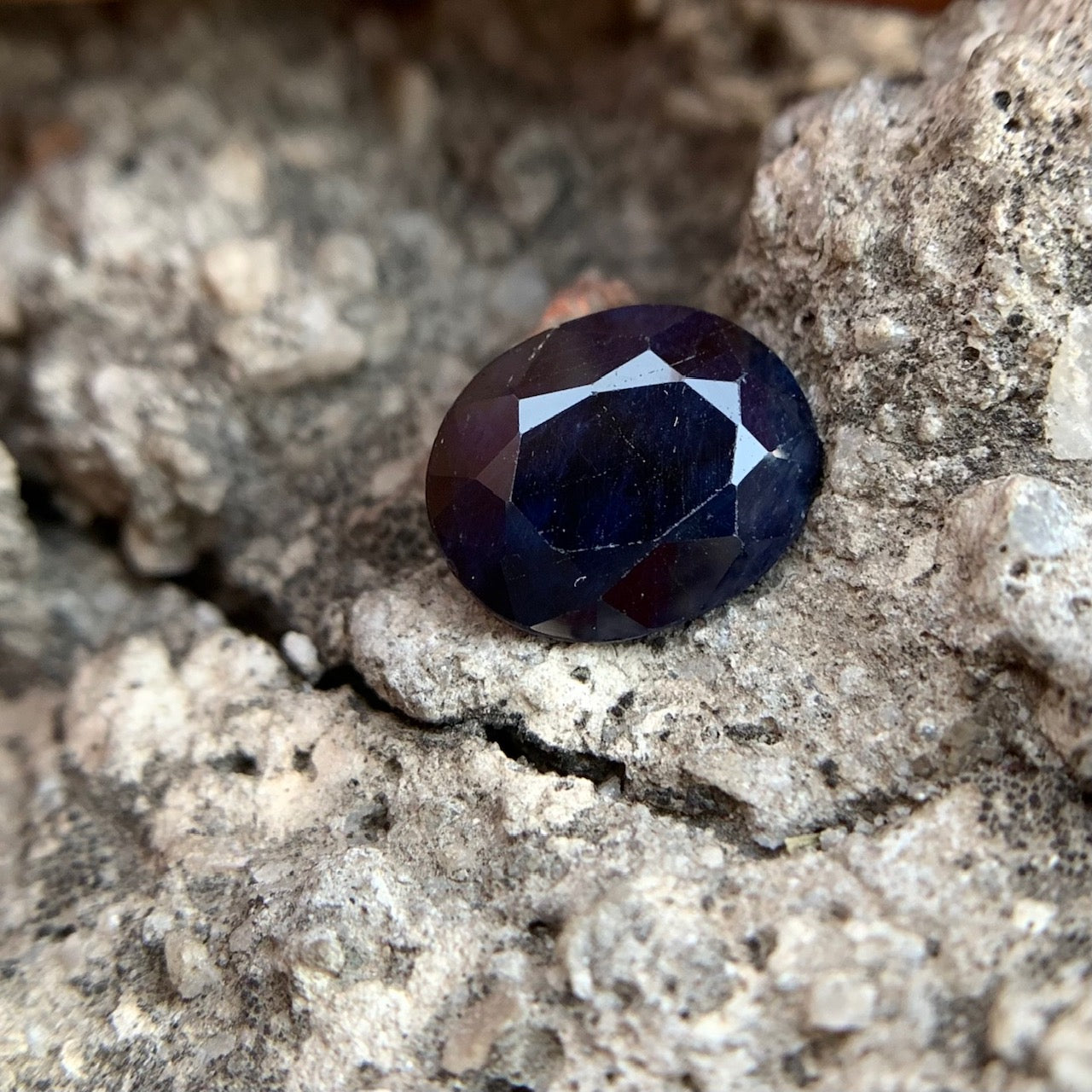 Natural Blue Sapphire - 4.30 Carats/4.77 Ratti