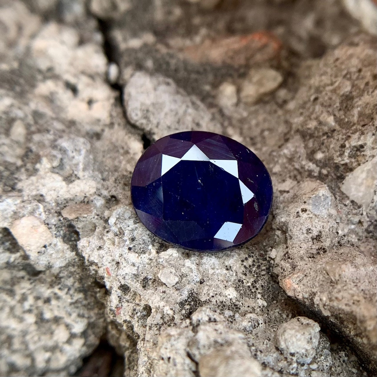 Natural Blue Sapphire - 3.85 Carats/4.27 Ratti