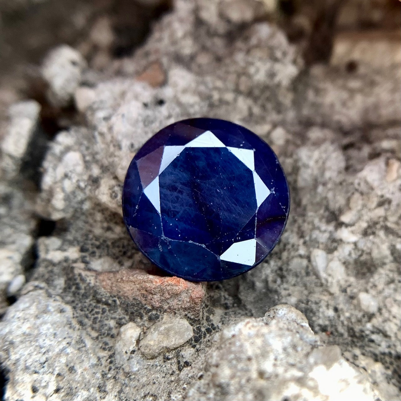 Natural Blue Sapphire - 8.50 Carats/9.44 Ratti