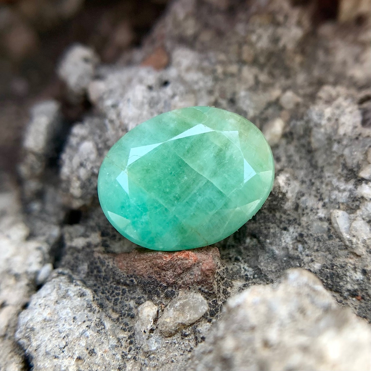 Natural Emerald - 6.10 carat/6.77 Ratti