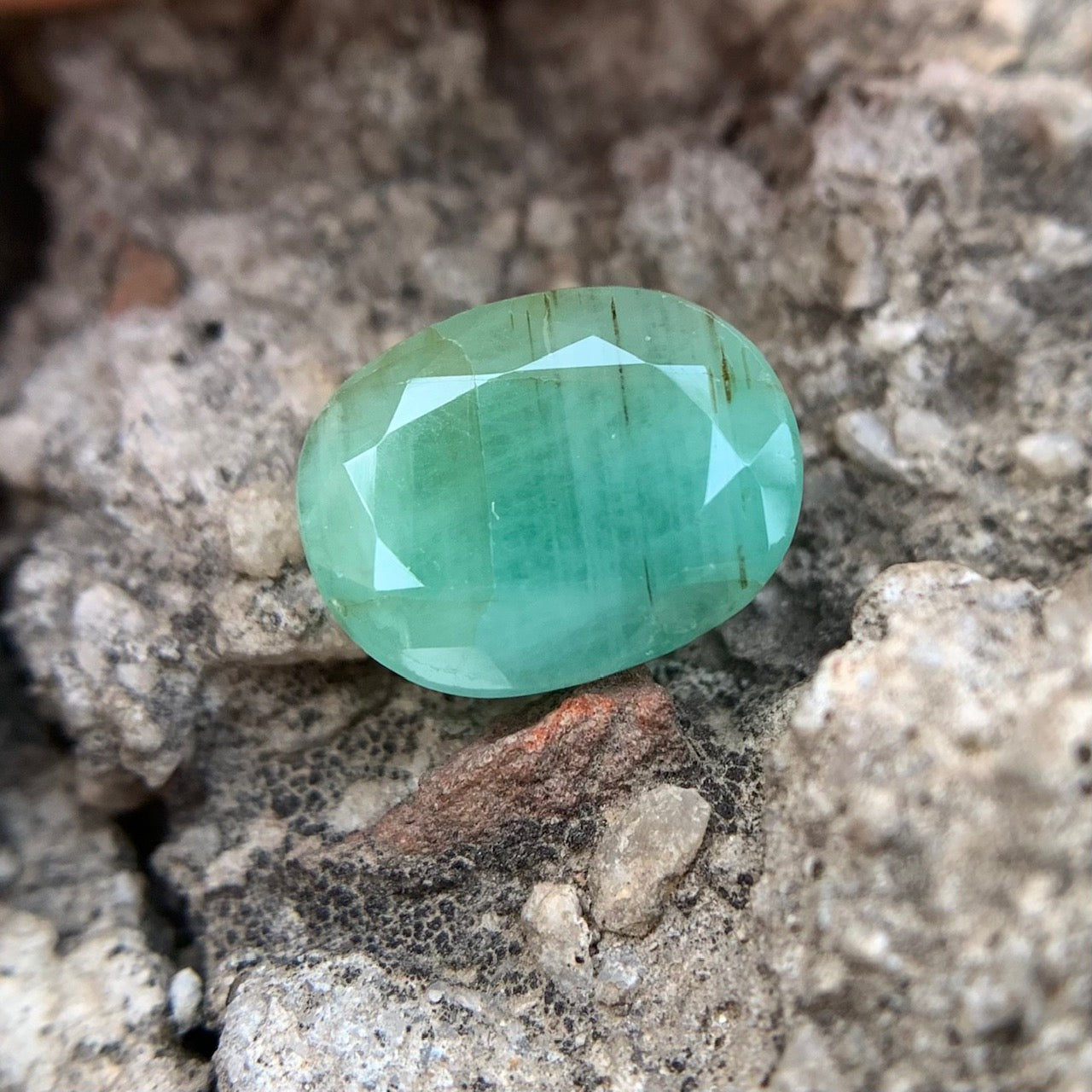 Natural Emerald - 6.50 carat/7.22 Ratti