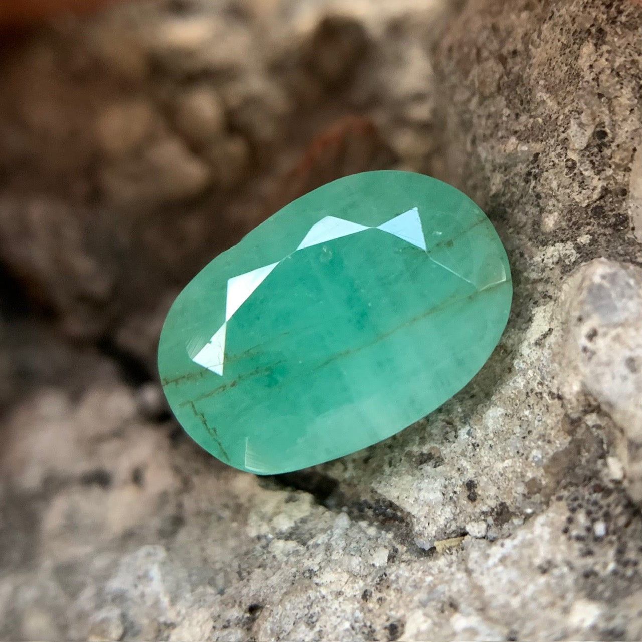 Natural Emerald - 5.25 carat/5.83 Ratti