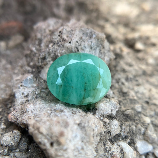 Natural Emerald - 5.45 carat/6.05 Ratti