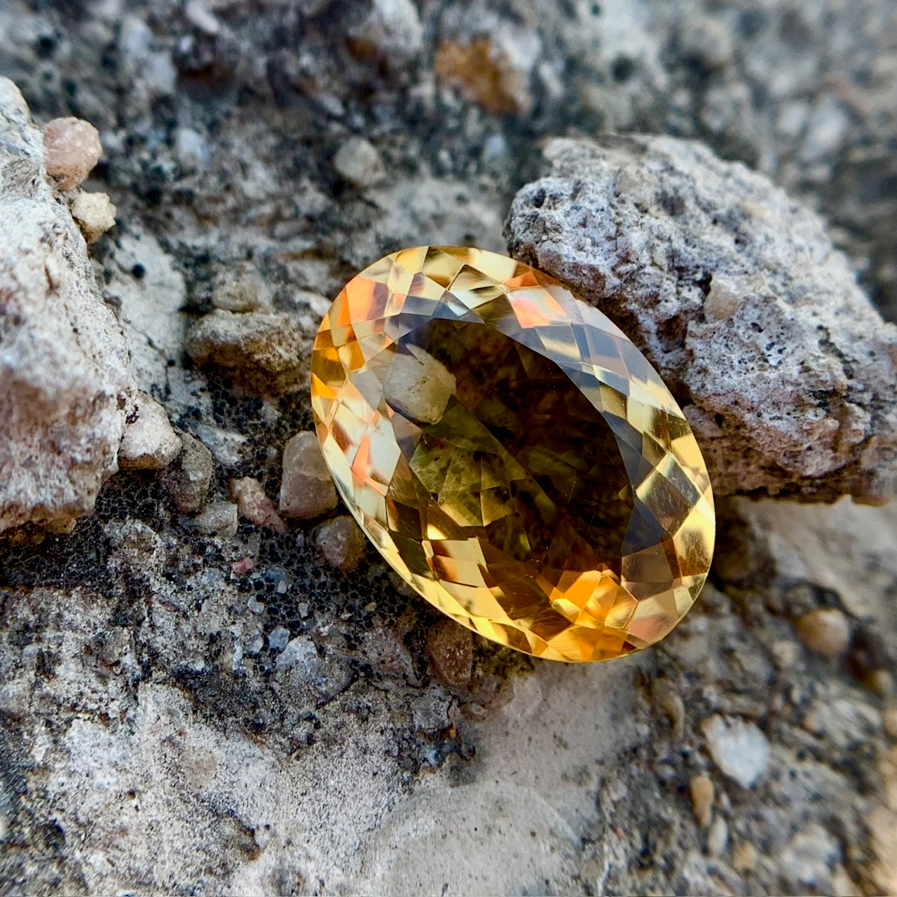 Natural Citrine - 10.00 Carat/11.00 Ratti