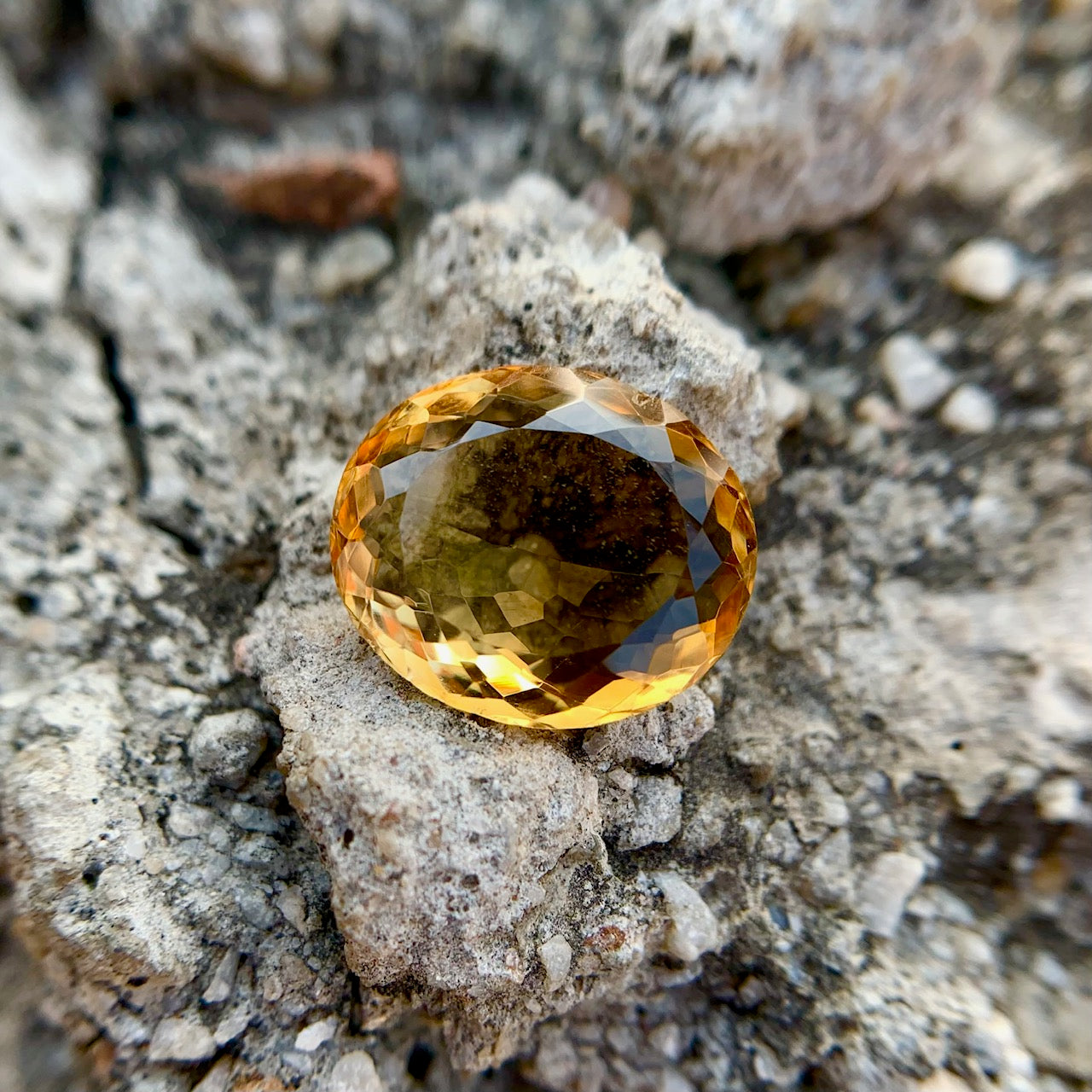 Natural Citrine - 9.25 Carat/10.26 Ratti