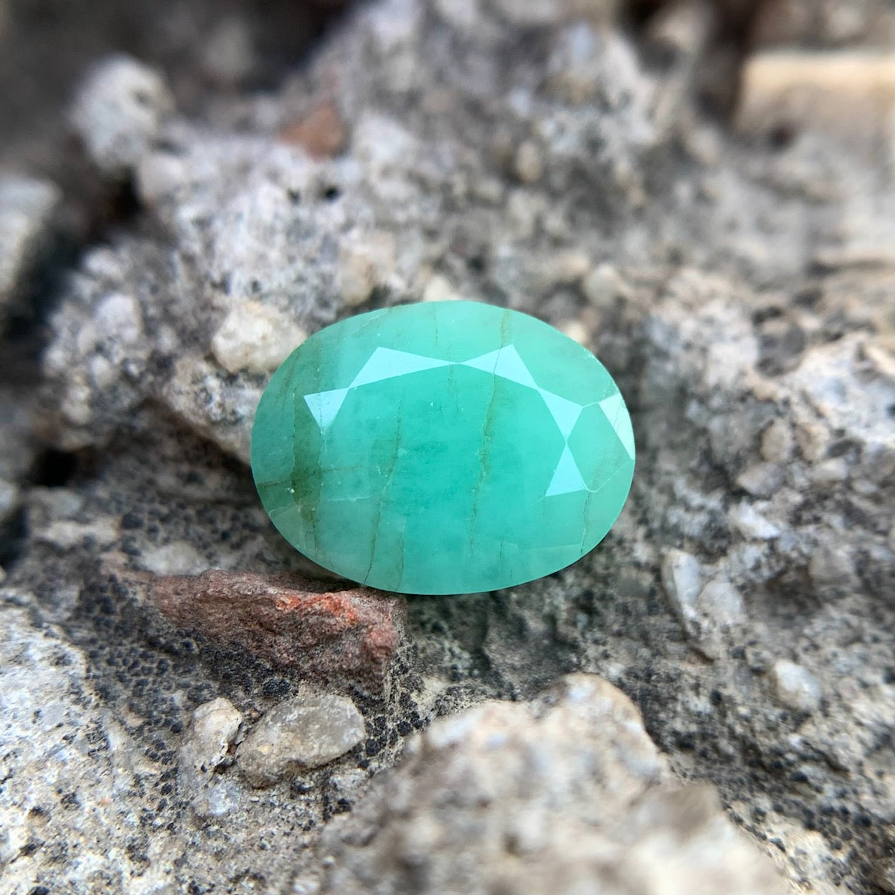 Natural Emerald - 4.25 carat/4.71 Ratti