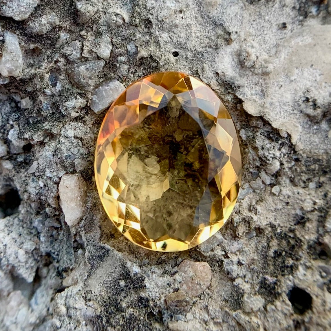 Natural Citrine - 6.50 Carat/7.22 Ratti