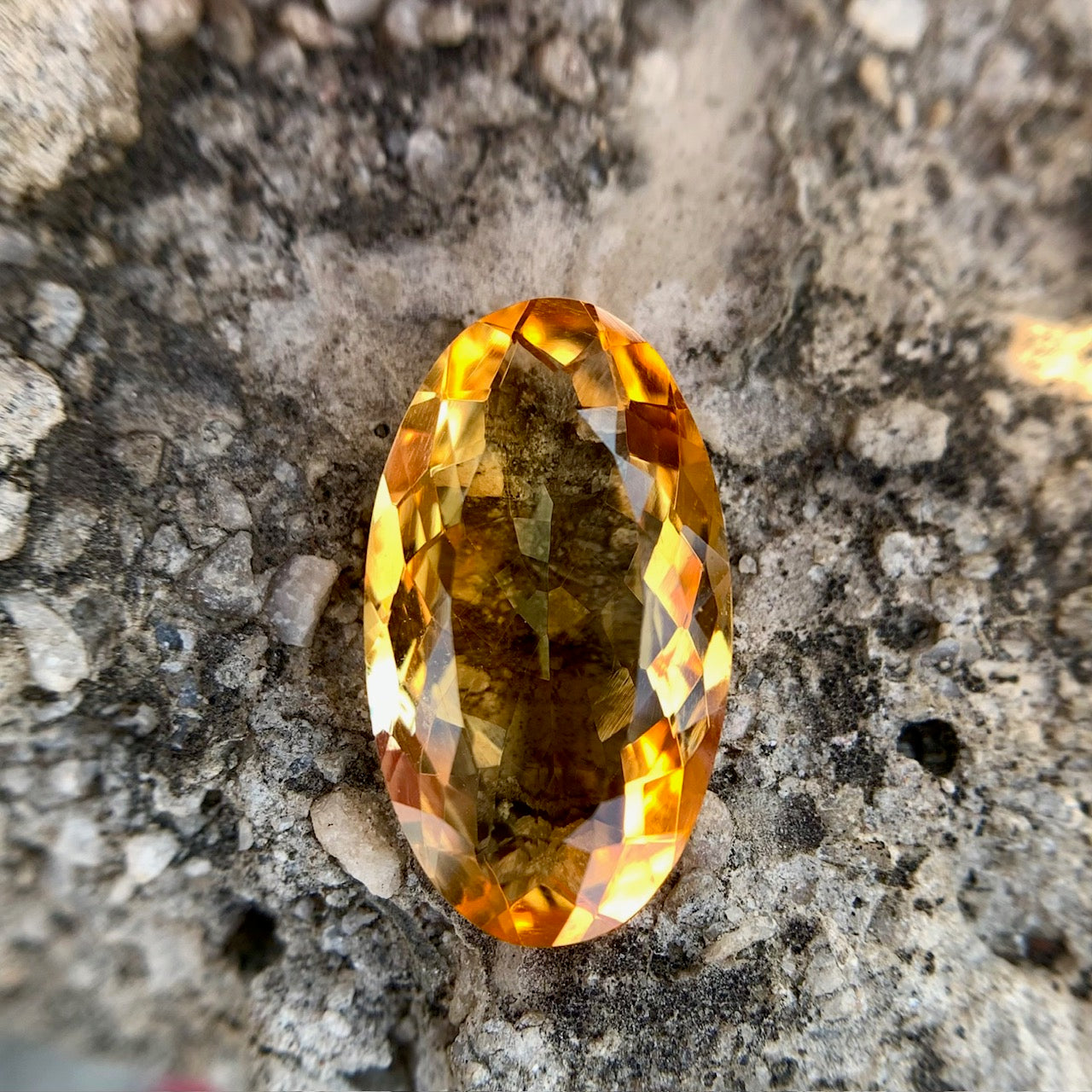 Natural Citrine - 12.12 Carat/13.45 Ratti