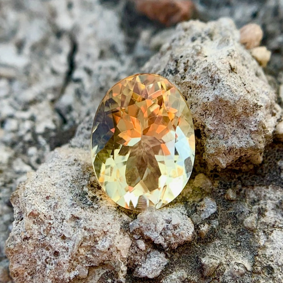 Natural Citrine - 5.75 Carat/6.38 Ratti