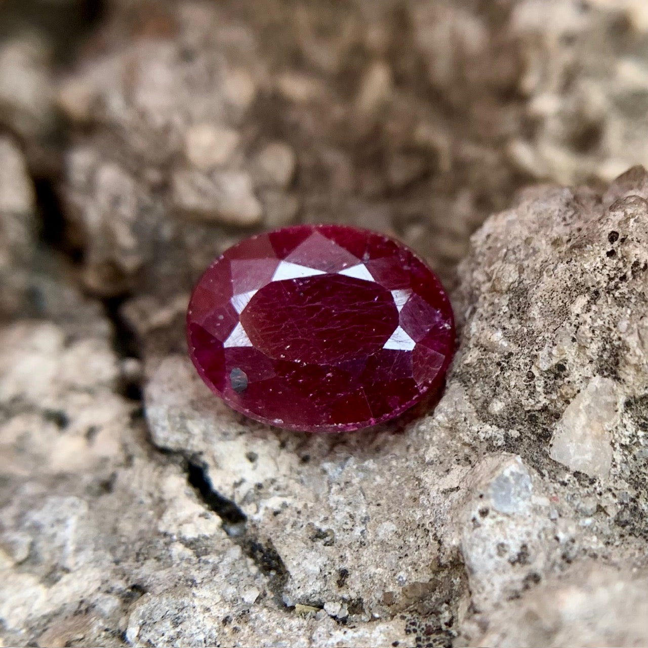 Natural Ruby - 7.32 Carats/8.13 Ratti