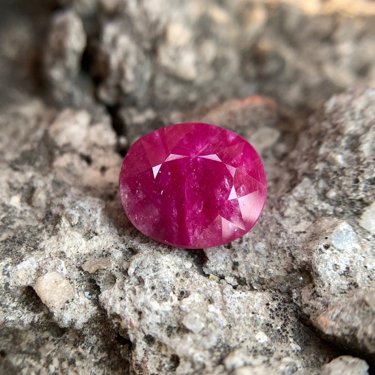 Natural Ruby - 6.85 Carats/7.60 Ratti