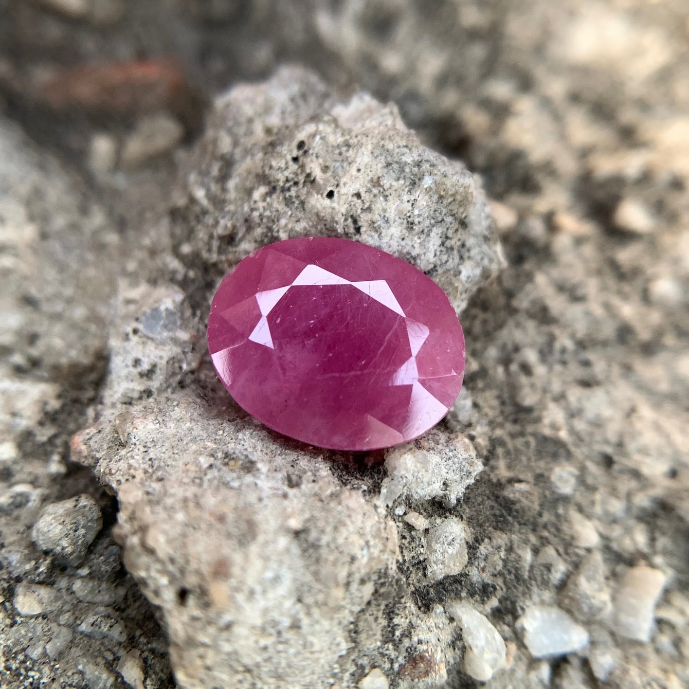 Natural Ruby - 6.90 Carats/7.66 Ratti