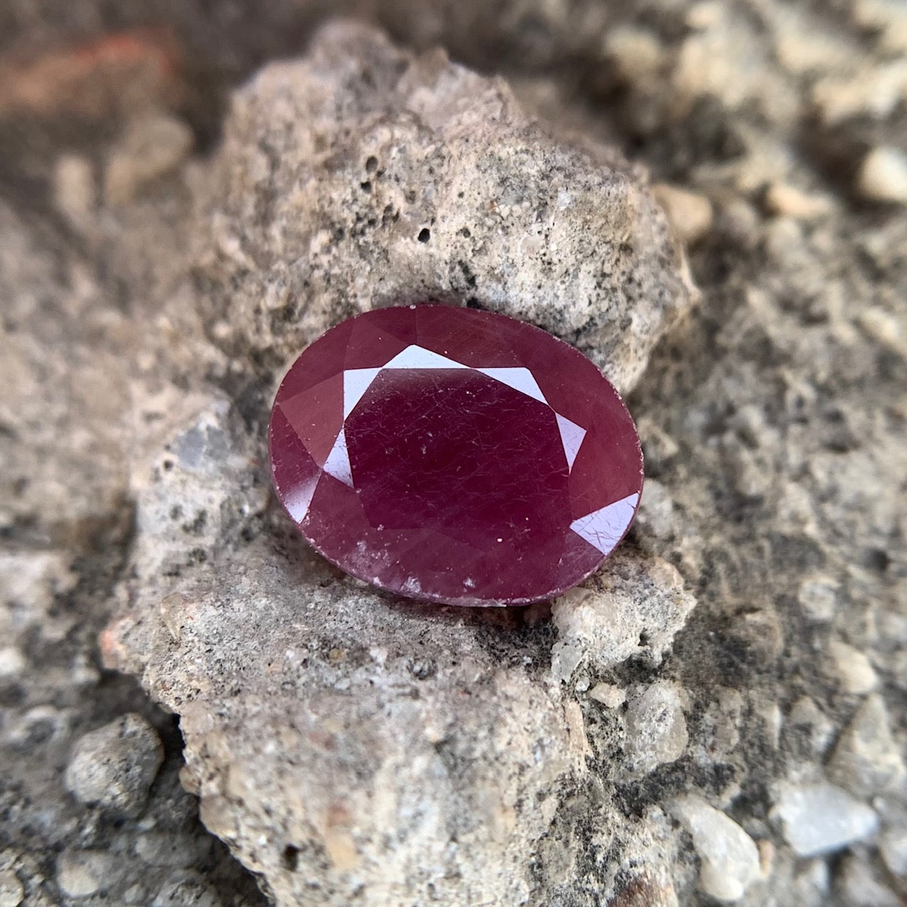 Natural Ruby - 6.00 Carats/6.66 Ratti