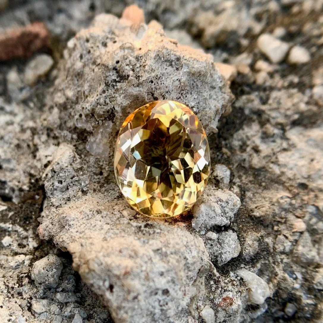 Natural Citrine - 4.25 Carat/4.72 Ratti