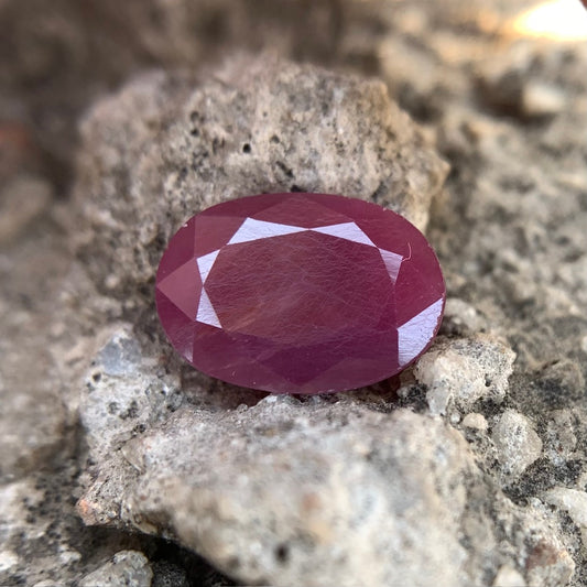 Natural Ruby - 5.20 Carats/5.77 Ratti