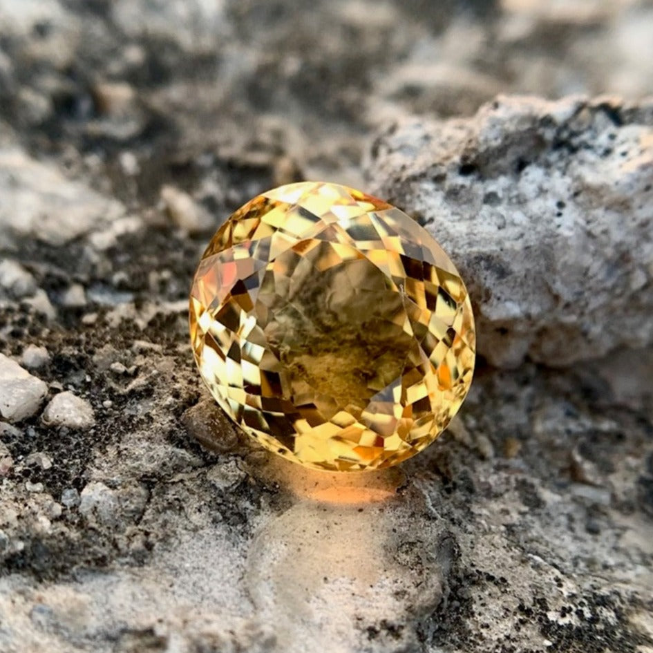 Natural Citrine - 7.15 Carat/7.94 Ratti